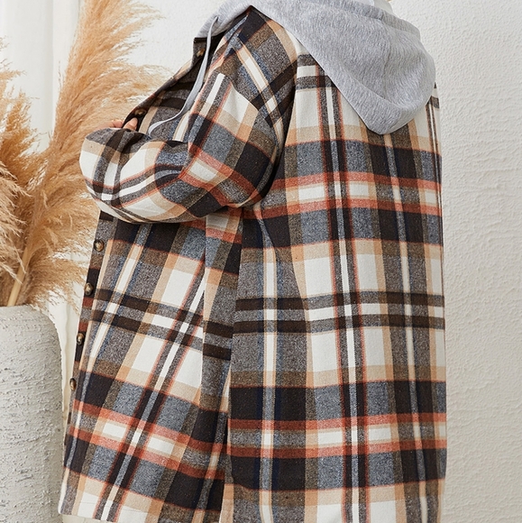 Plus Size Plaid Drop Shoulder Hooded Coat - Picture 2 of 3